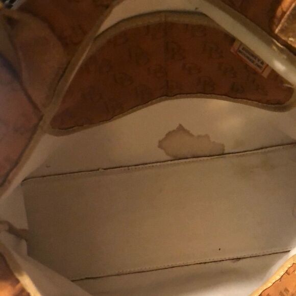 Dooney & Bourke Tote Bag - Picture 4 of 10